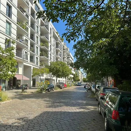 Luxus In Mitte Mit Laptop, Grossem Tv, Neuem Bett Und Privatem Badezimmer 柏林