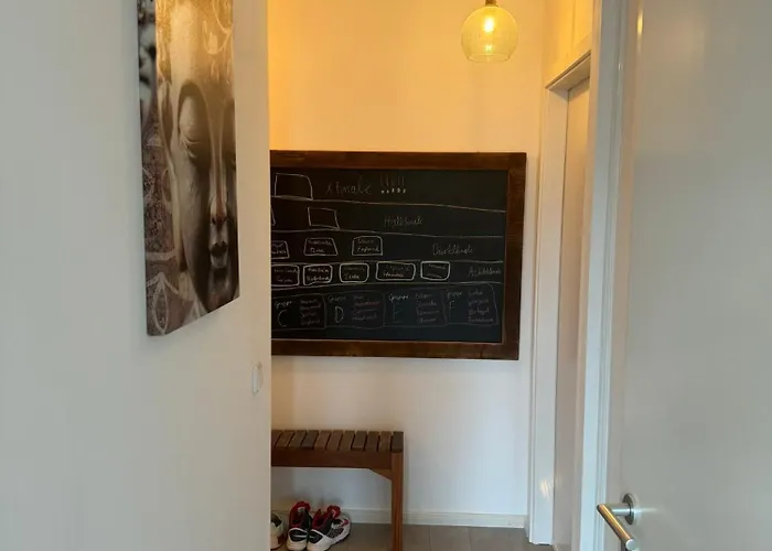 Luxus In Mitte Mit Laptop, Grossem Tv, Neuem Bett Und Privatem Badezimmer * 柏林